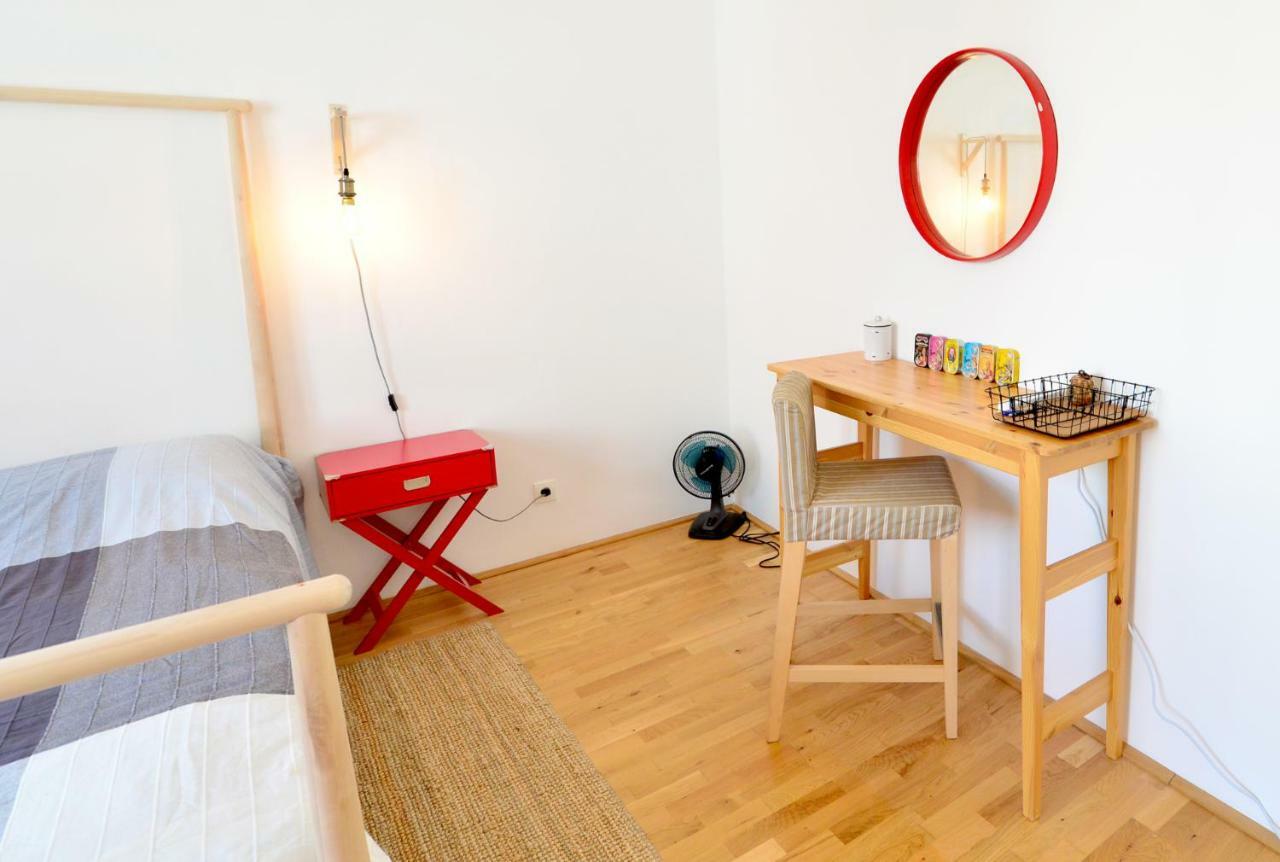 2 Bedrooms @ The U3 Subway Wien Exterior foto